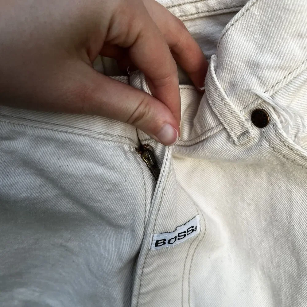 Vintage Boss Shorts Mens 36 White Denim Hip Hop Rap 90s Baggy Spellout Logo Fray